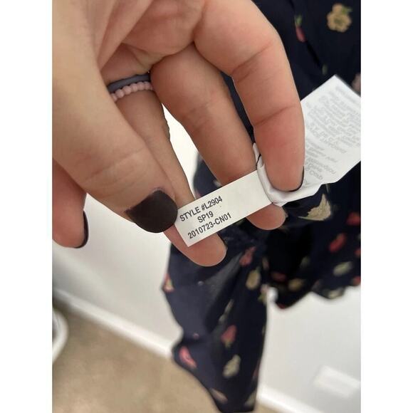 Madewell Silk Ruffle-Strap Cami Top in Confetti Floral Size 10 Navy Blue Floral - Picture 8 of 9